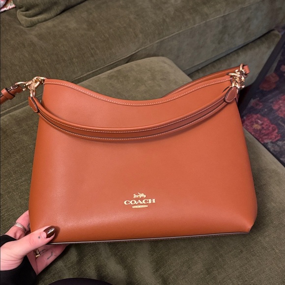 Laurel Shoulder Bag - Picture 4 of 7